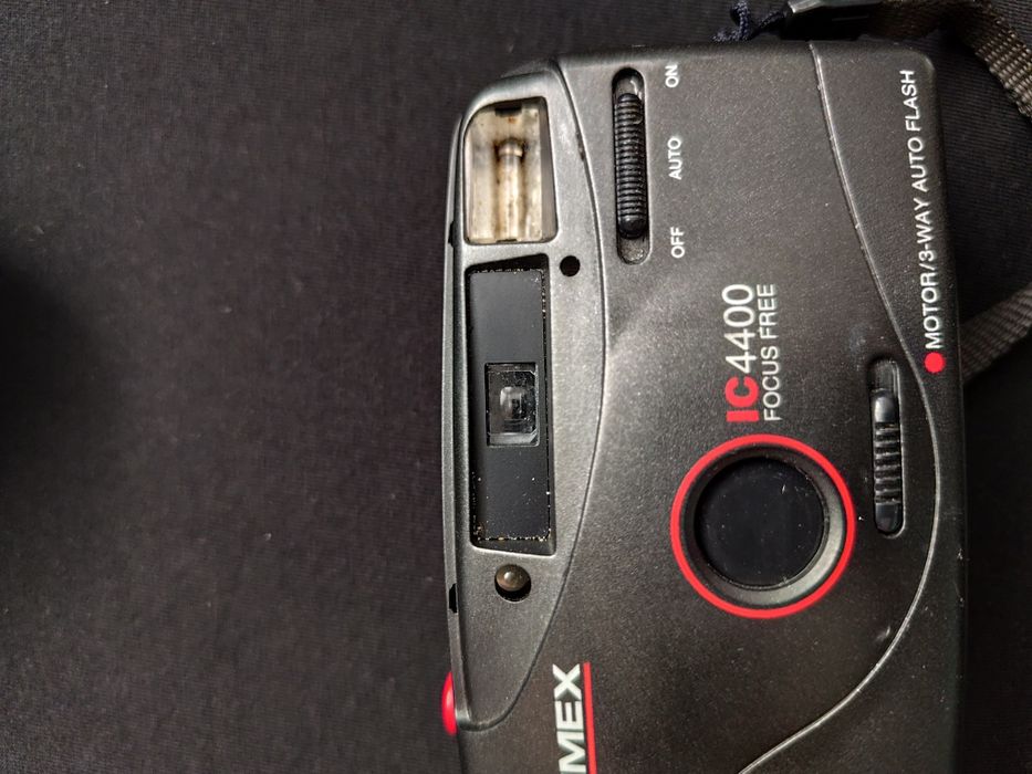 Analogowy aparat fotograficzny