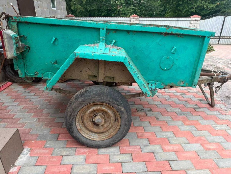 Причіп до автомобіля або мінітрактора