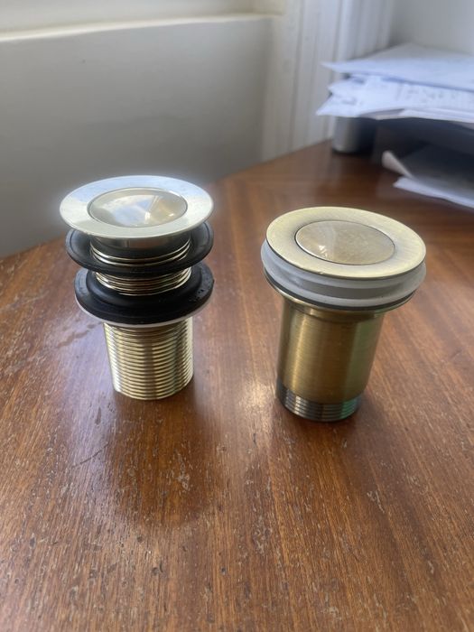 Valvulas de lavatorio de click em latão envelhecido