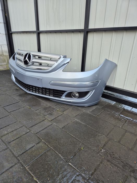 Zderzak przód przedni mercedes b klasa W245 rok 07 kod lak 391