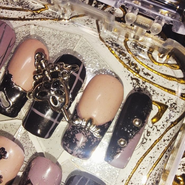 Violet Goth Lolita Press On Nails Set Tipsy Kwadraty