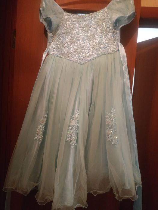 Нежное платье на девочку