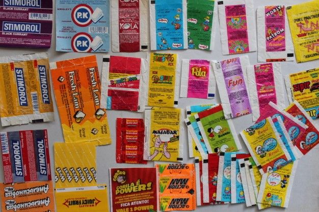 Вкладыши фантики и наклейки от жевательной резинки