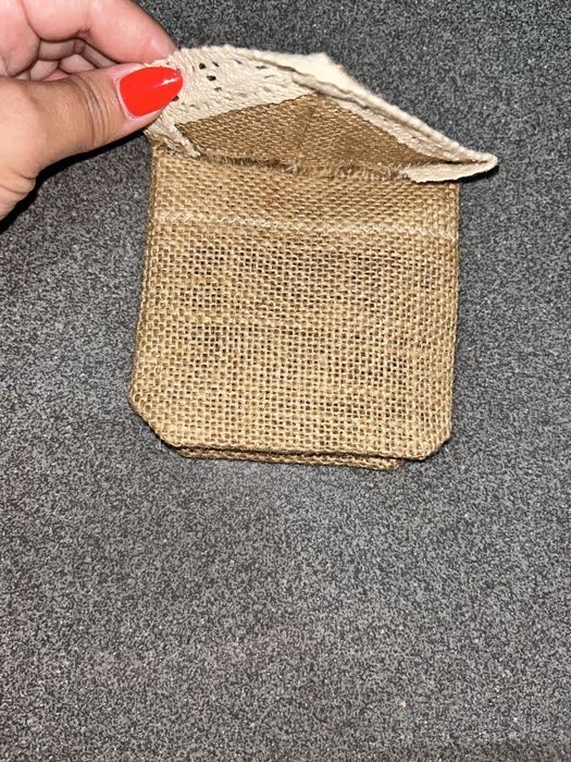 Bolsa pequena de serrapilheira