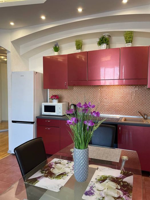 Квартира погодинно, подобово 2 кв в Мост сіті