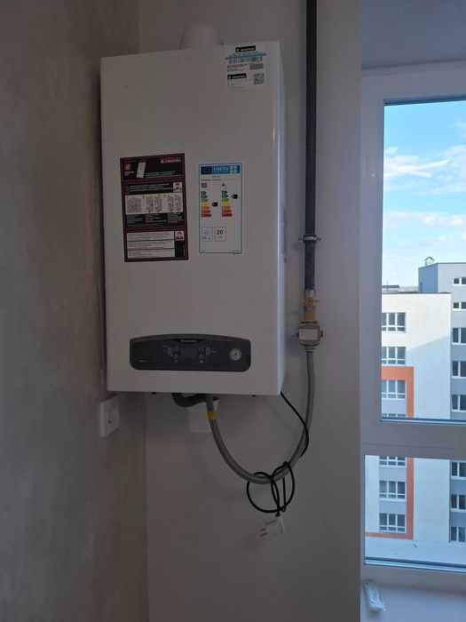 Продаж видової трьох кімнатної квартири