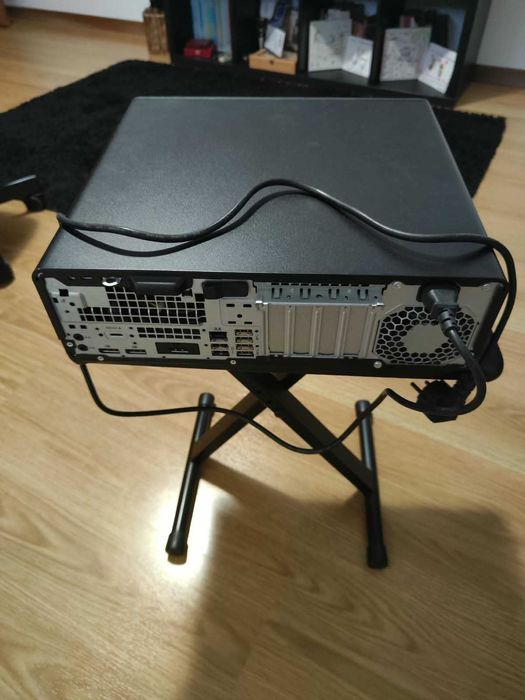PC de Secretária HP EliteDesk 800 G3 SFF — Windows 10 Pro, SSD 480 GB
