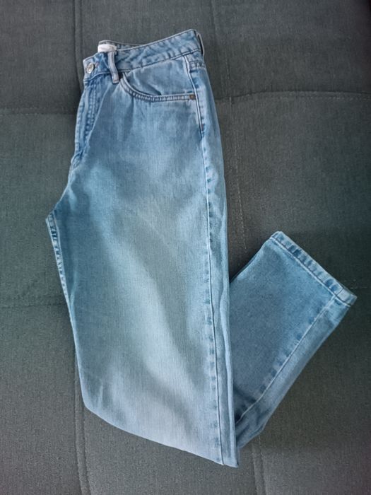 Jasne spodnie jeansowe