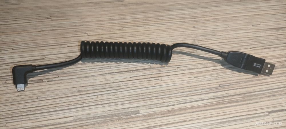 Adapter Apple Lightning kątowe do urządzeń mobilnych z gniazdem Apple