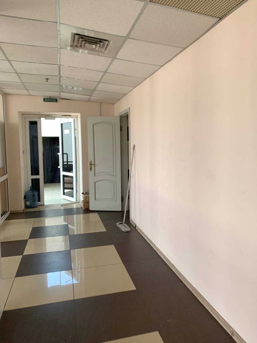 Оренда офісного приміщення 250 м² район Замостя