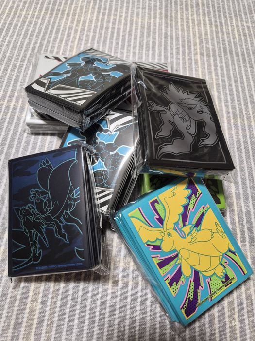 Vendo 8 embalagens com 65 sleeves