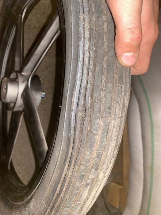 Колесо до мотоциклу на 18 + гальмівний диск.