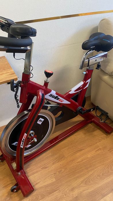 Stationary Bicycle436767684853780481