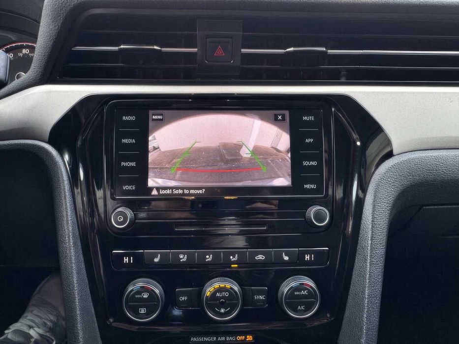 Volkswagen Passat SE      2020