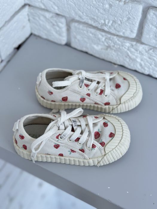 Кеди Zara для дівчинки 24 розмір