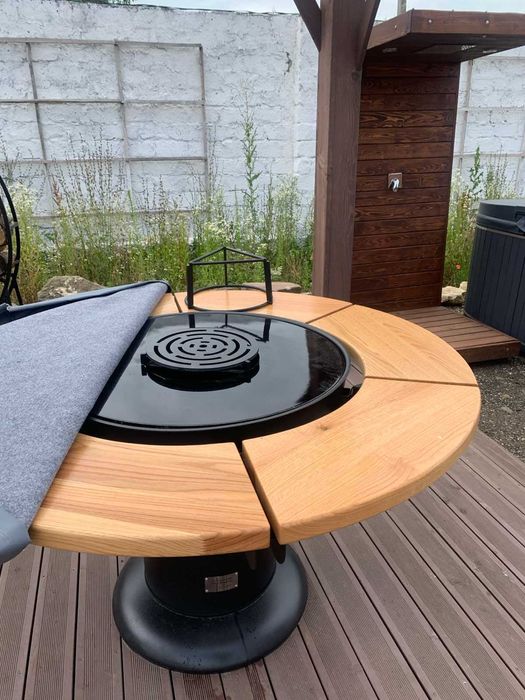 Вогнище. Барбекю. Кострова чаша для відпочинку.