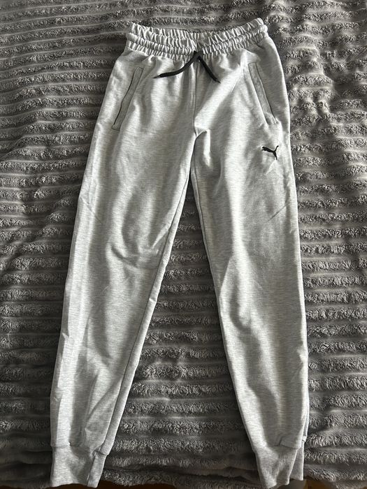 Спортивні сірі штани