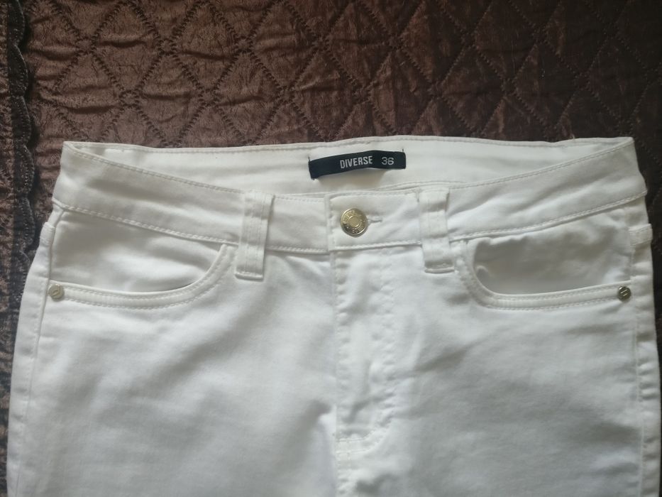 Джинси білосніжні 36 р.