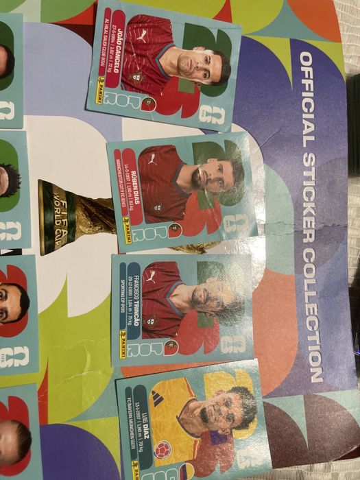 Cromos do mundial 2026 vendo ou troco