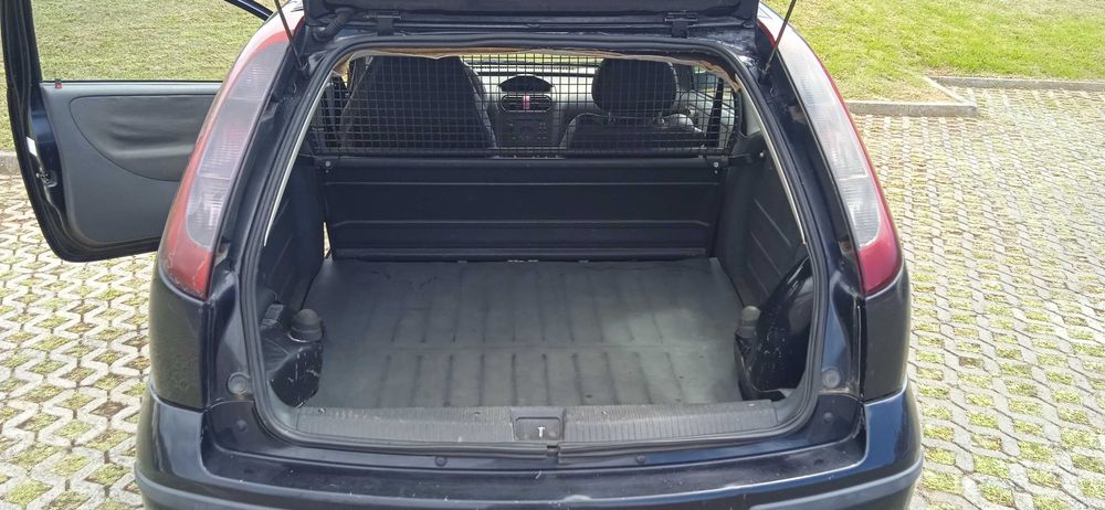 OPEL CORSA comercial 1.3 de 2004, ilha Terceira, Açores