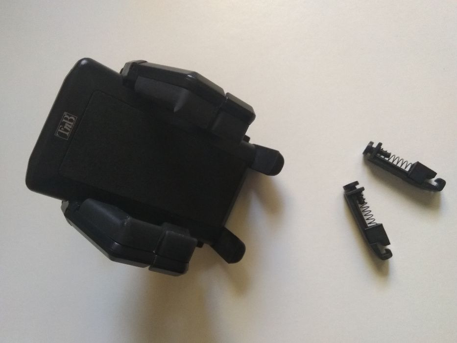 Suporte universal p/ smartphone ou GPS da marca Tn'B - COMO NOVO!