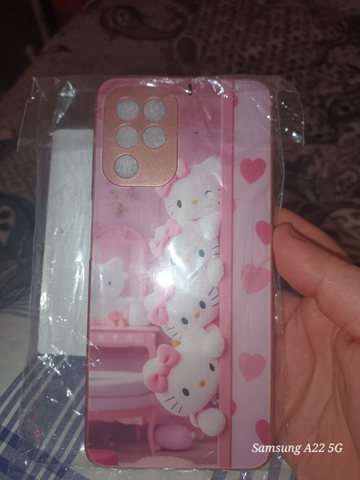 Vendo capaz de telemóveis  hellokitty