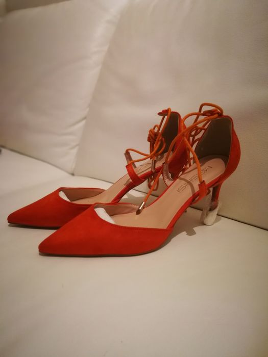 Sapatos cor de laranja