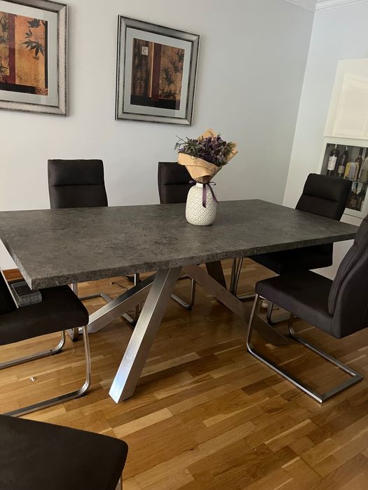 Mesa de jantar + 6 cadeiras