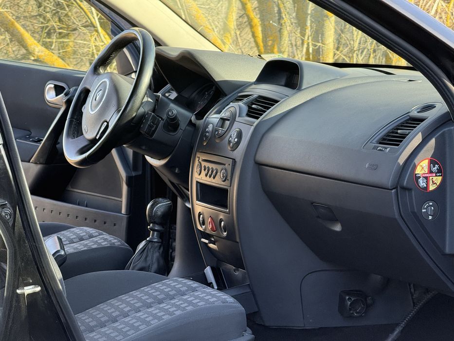Renault Megane II 2005 рік • 2.0 бензин • механіка 6-ст
