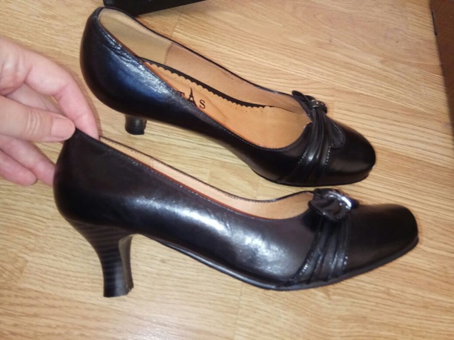 Туфли  женские..