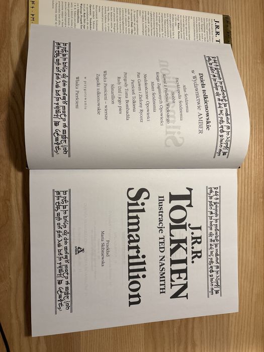 Silmarilion J.R.R. Tolkien