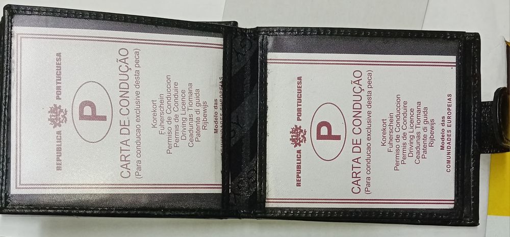 Carteira em pele para homem