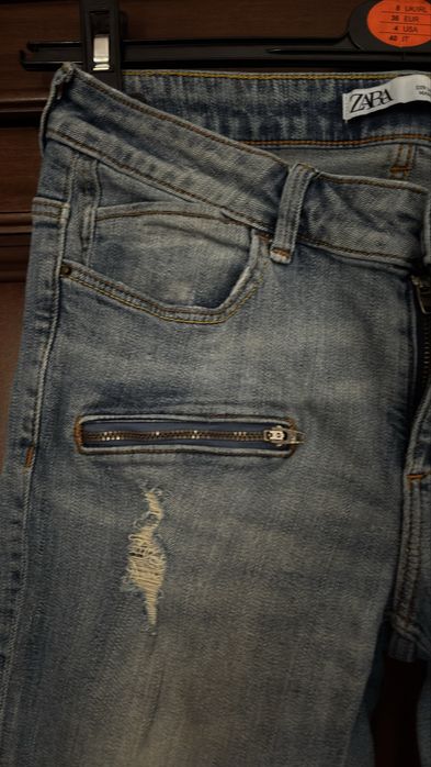 Calças de Ganga Zara Rasgadas Azuis