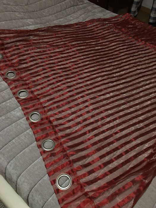 Novo preço! 3 Cortinados listas vermelho e cinzento claro translúcido