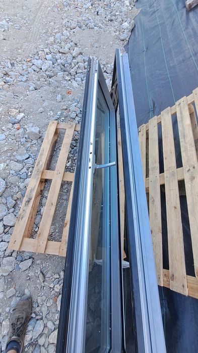 Okno aluminiowe uchylne 188x58cm