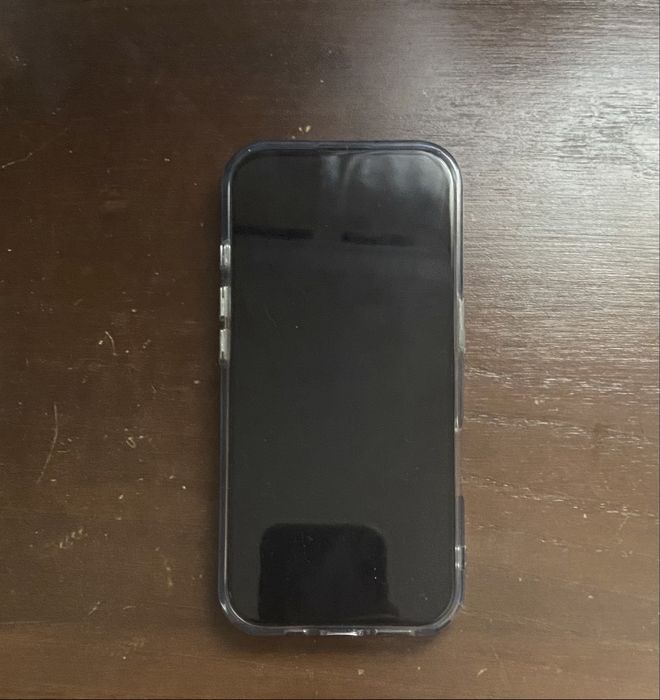 Iphone 16 pro 256gb Preto (versão eSim)