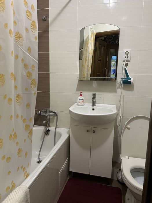 Подобово однокімнатна квартира. ЦЕНТР МІСТА ТА РАЙОН СІЛЬМАШ