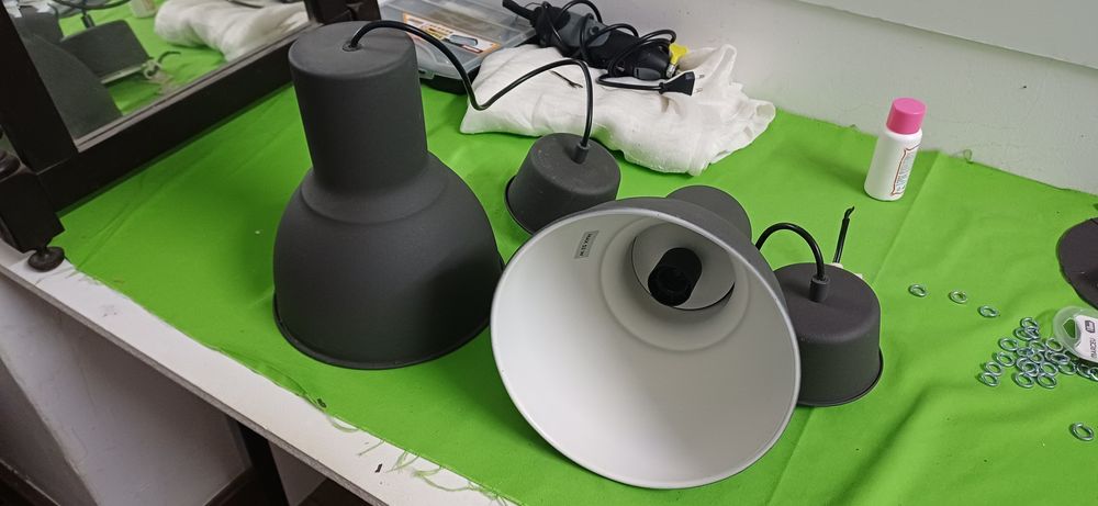 Dois candeeiros Ikea