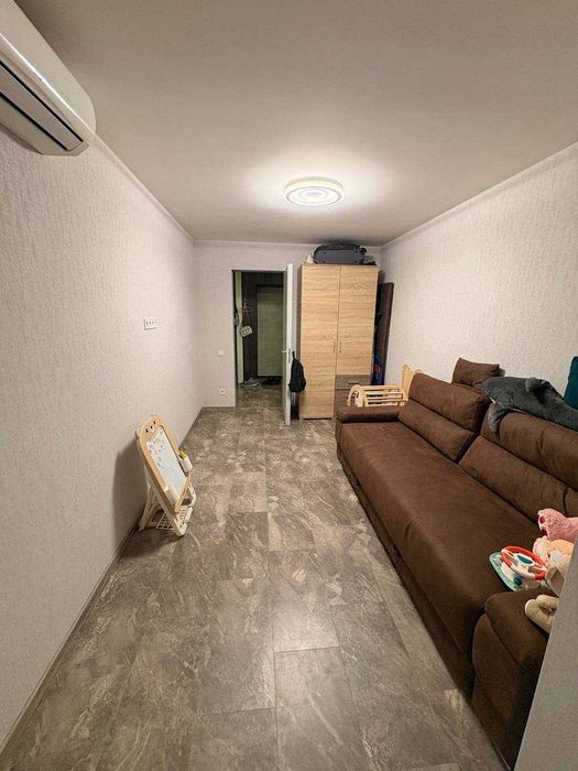 Продаж 2 кім квартири р-н Митнция