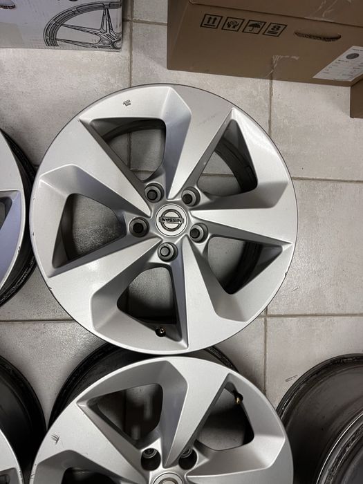 Jantes 17” 5x114.3 Originais Nissan, compativeis Renault Dacia,..