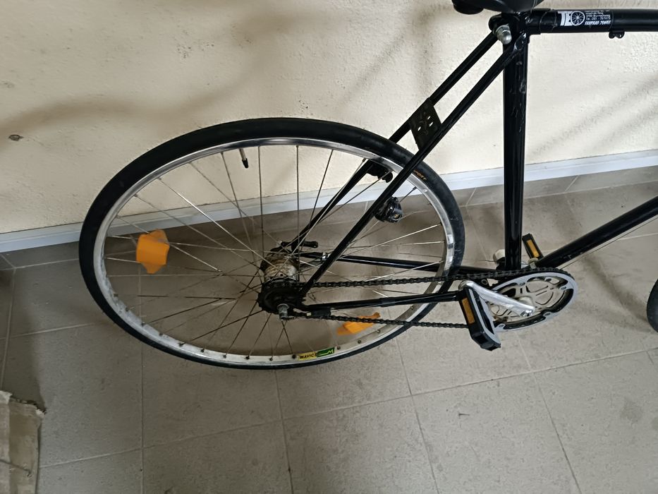 Велосипед на планетарке п'ять скоростей 28 колесо тип шосейного