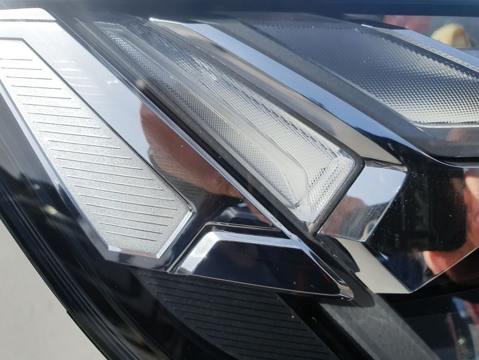 Lampa reflektor FULL led audi q5 22r