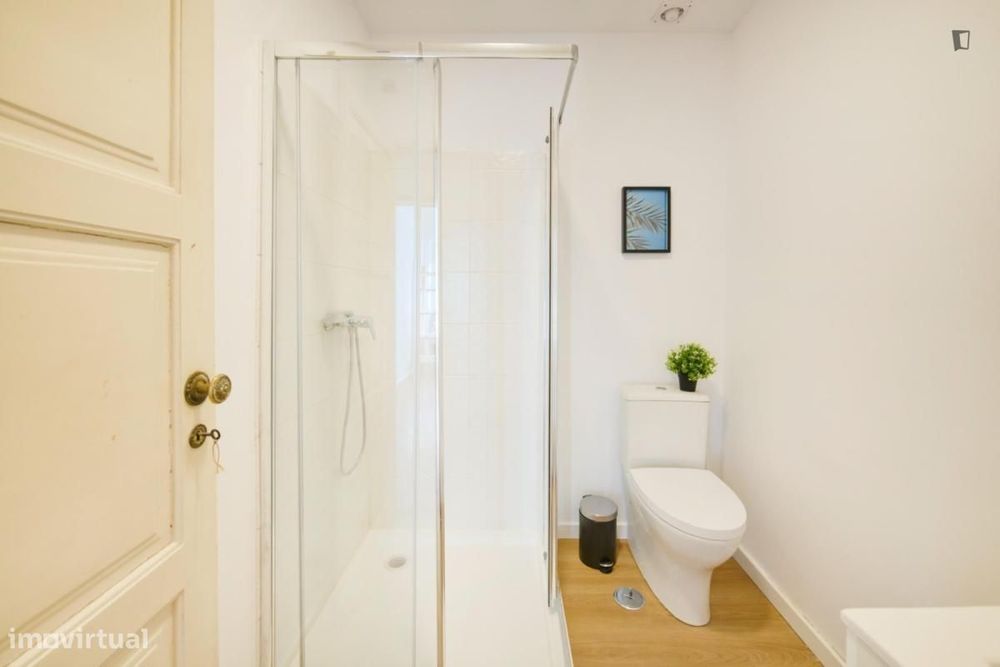 Quarto - localizado em Alvalade Lisbon