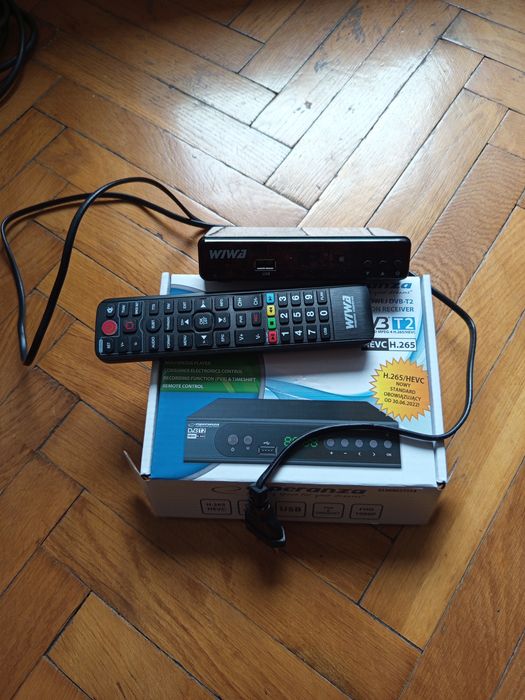 Dekoder DVB-T 2 ,z pilotem