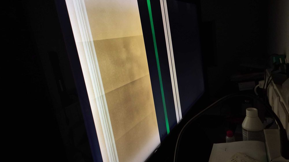 TV LCD Samsung 40" Avariada/Peças