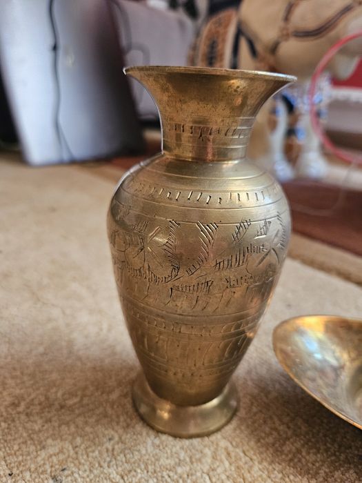 Wazon, koszyczek z mosiądzu z Indii