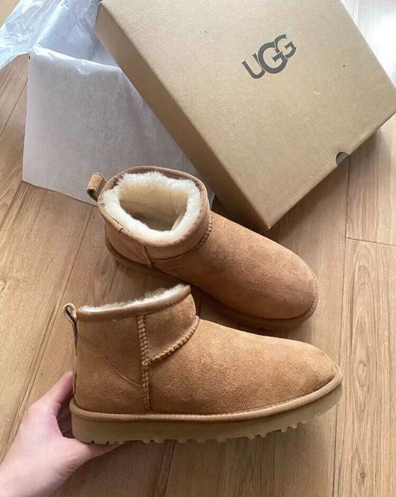 UGG Classic Ultra mini R.37