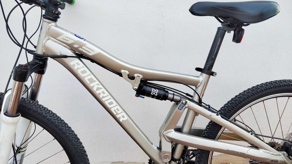 Bicicleta Rockrider 6.3 com Suspensão total