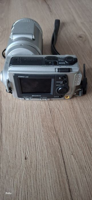 Aparat SONY DSC  F505