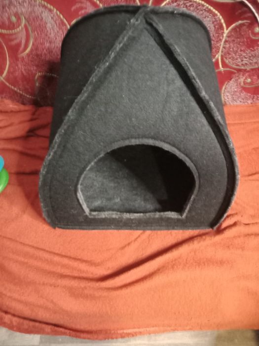 Будинок для кота песика